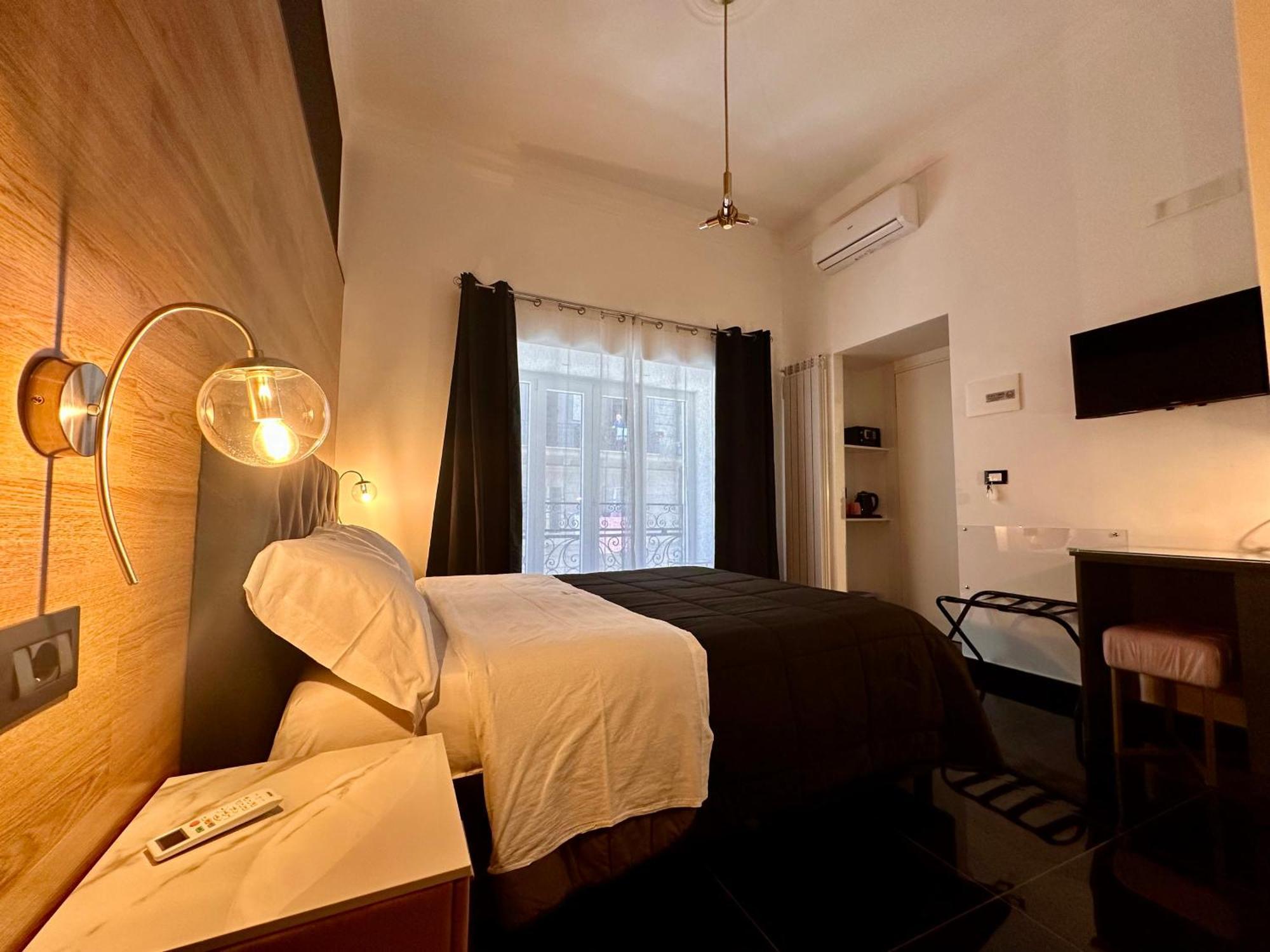 Elegance Rooms Spaccanapoli Екстер'єр фото